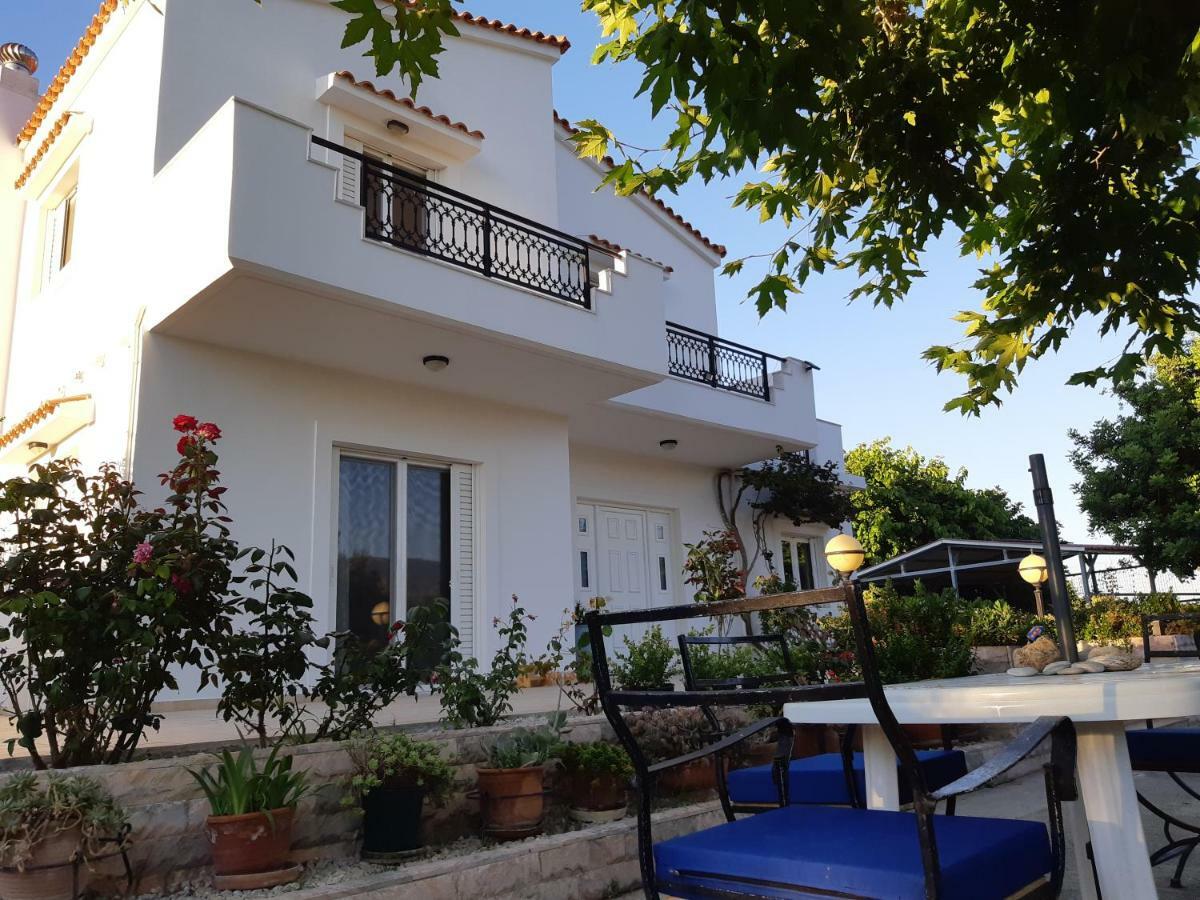 Swan House Panoramic View - Near The Sea Villa Ziparion Exterior photo